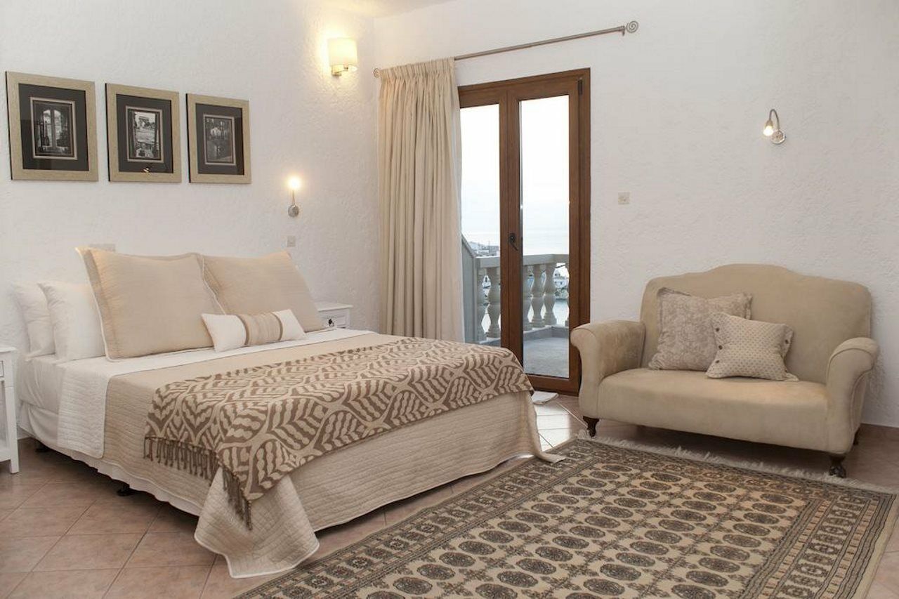 Hotel Cattleya Кокарі Екстер'єр фото